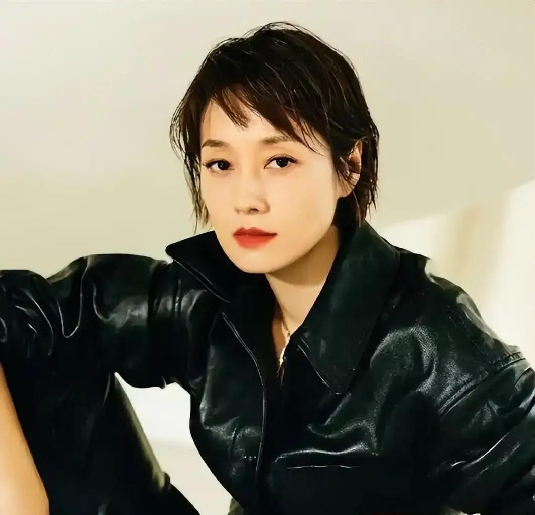 女明星吸烟斗_刘亦菲抽烟反差_马伊琍中年抽烟沧桑