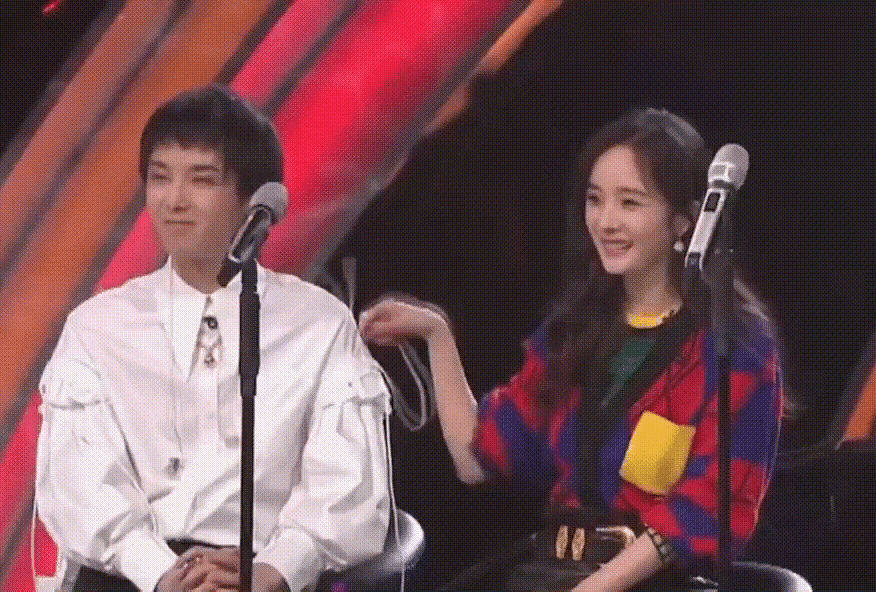 娱乐圈吻戏图片_杨幂没分寸感行为_娱乐圈没有分寸感明星